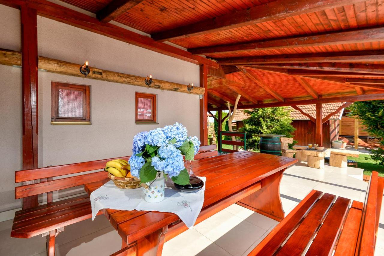Holiday Home Dika Свети-Мартин-на-Мору Экстерьер фото