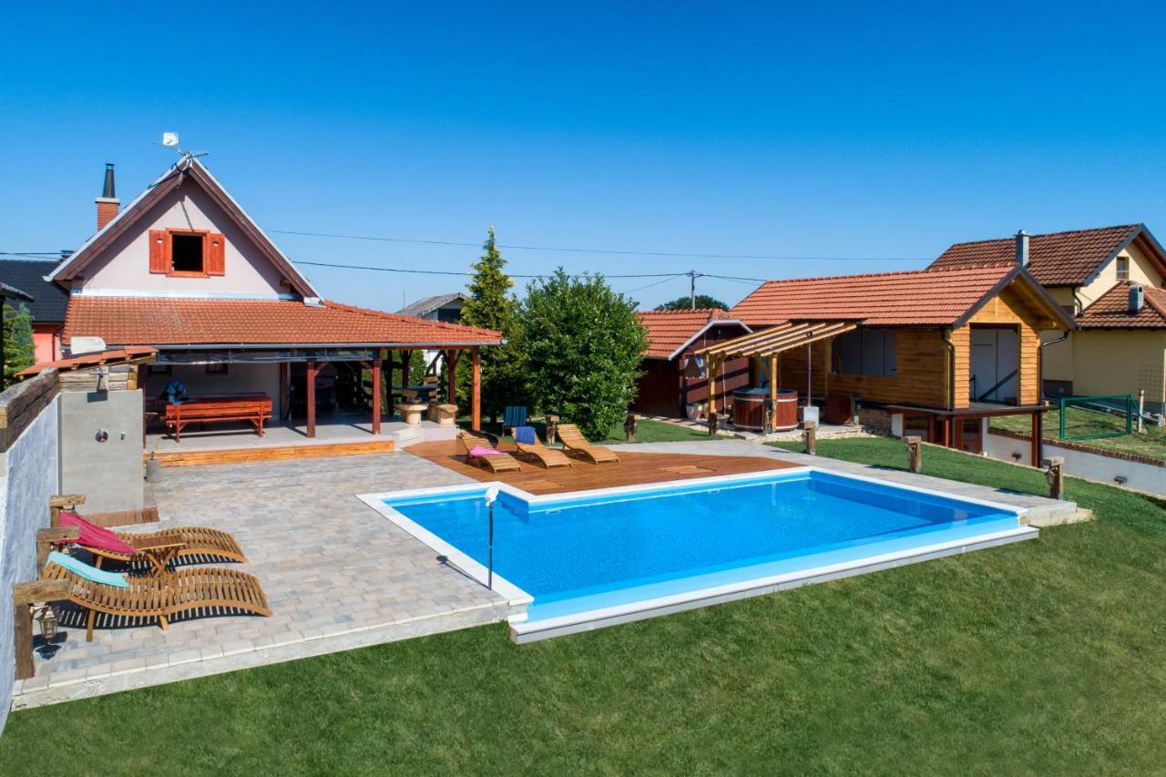 Holiday Home Dika Свети-Мартин-на-Мору Экстерьер фото