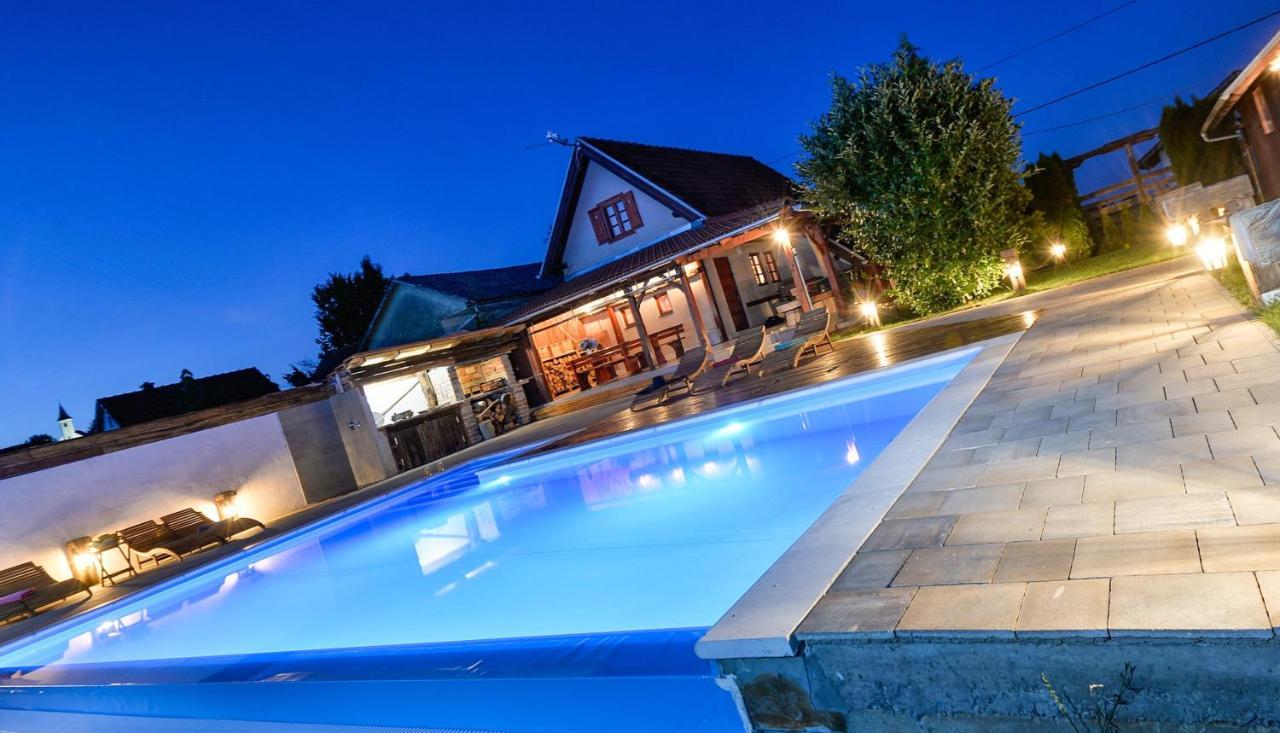Holiday Home Dika Свети-Мартин-на-Мору Экстерьер фото