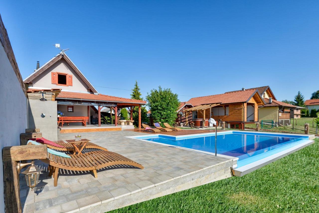 Holiday Home Dika Свети-Мартин-на-Мору Экстерьер фото